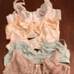 Brand new bras from Maidenform in Oscar de la Renta